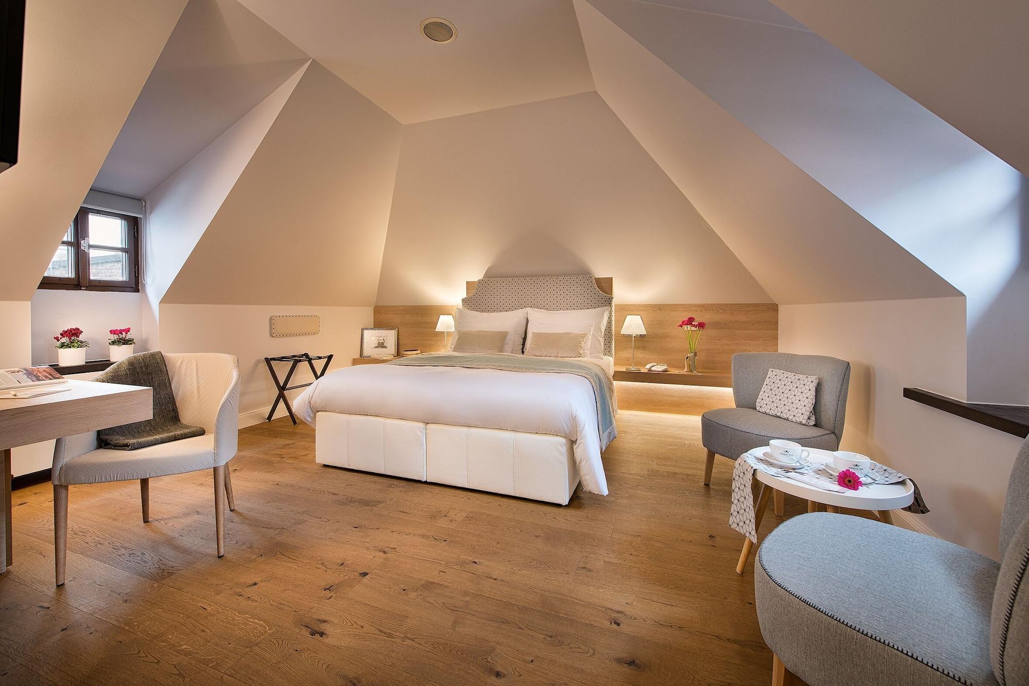Otel Design Neruda 4*
