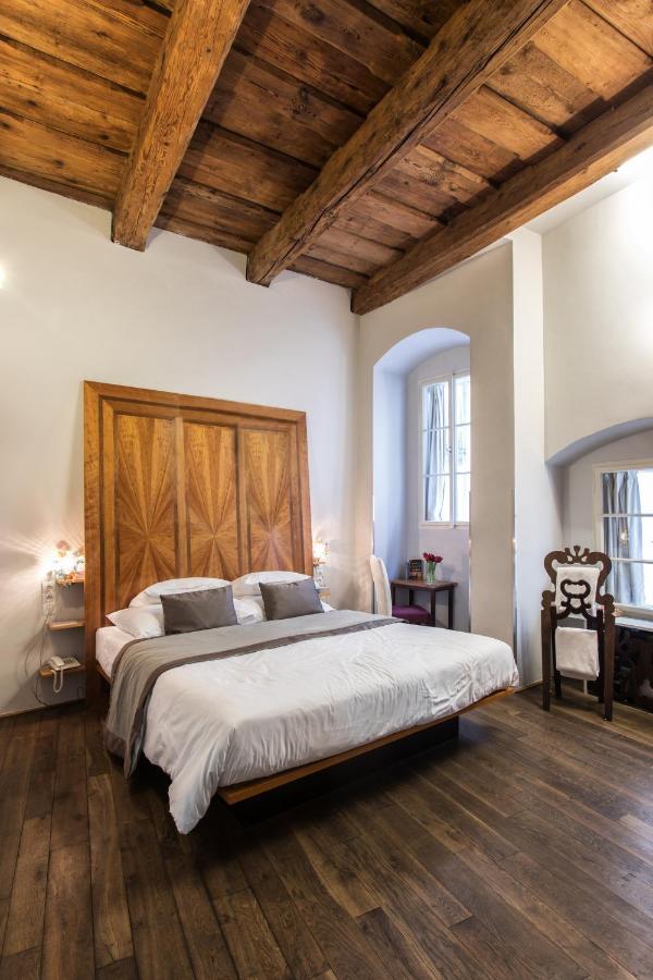 Design Neruda Otel 4*